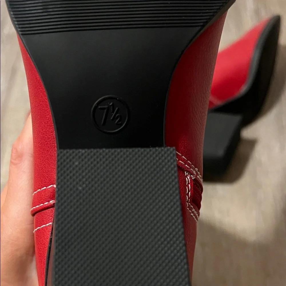 NWOT Red Western Boots - Picture 4 of 4